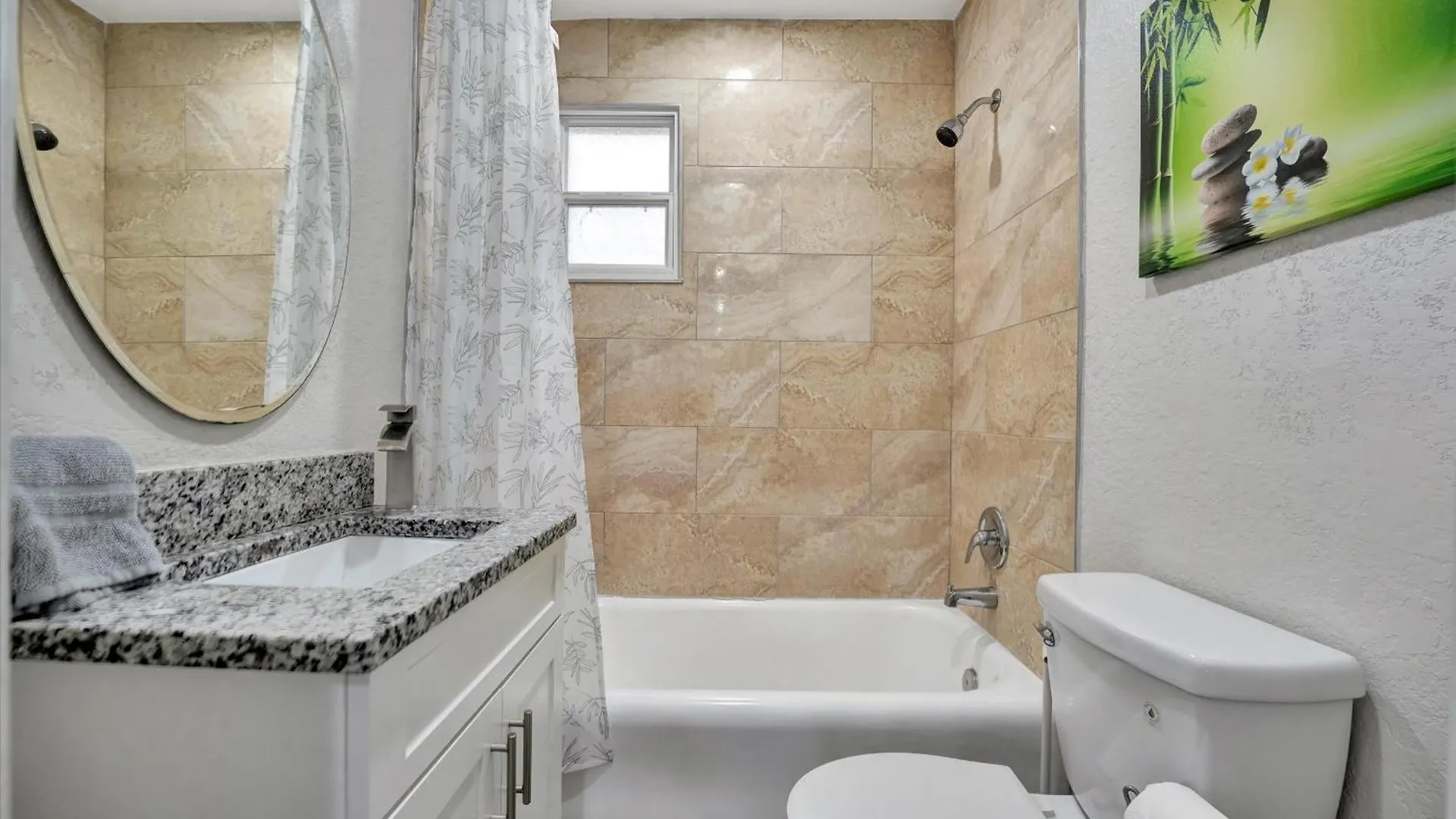 10 Minutes To Downtown Ac, Free Parking Villa Tampa