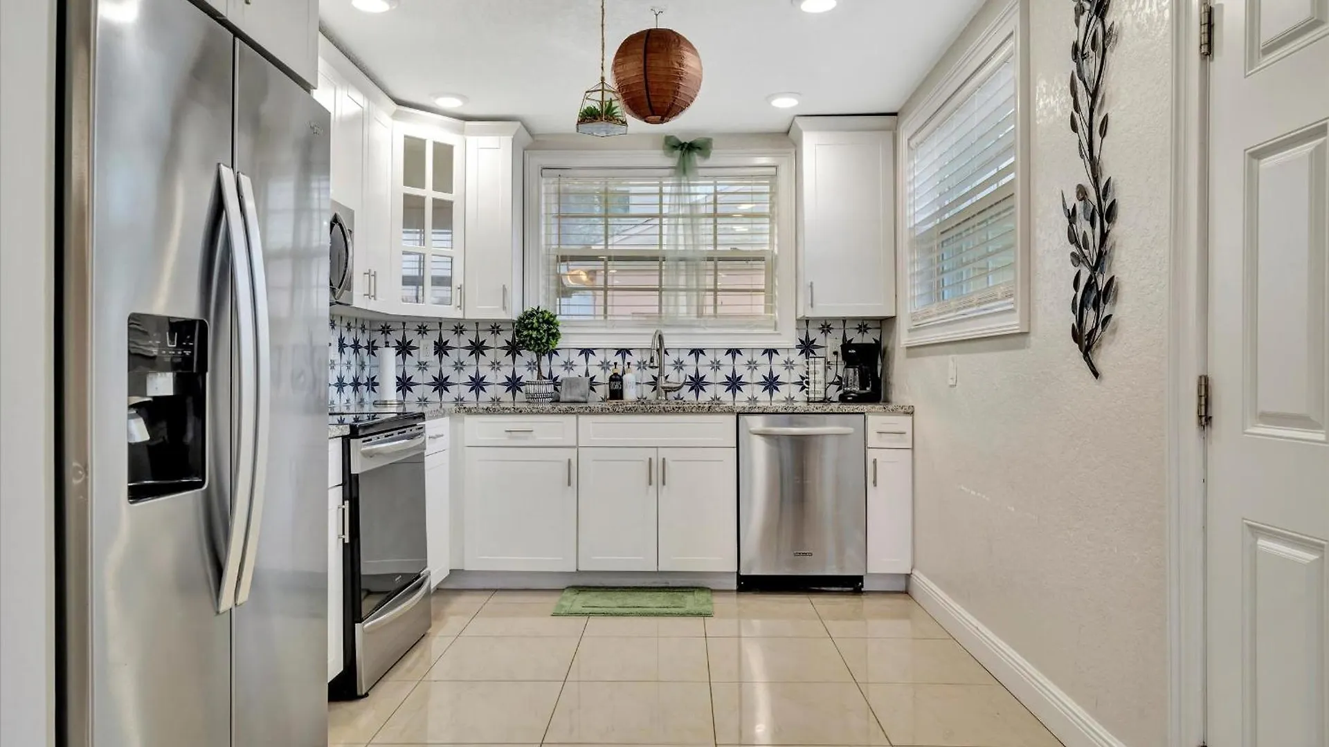 10 Minutes To Downtown Ac, Free Parking Villa Tampa United States